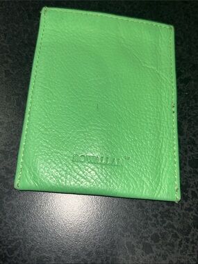 EUC Rowallan green leather card holder